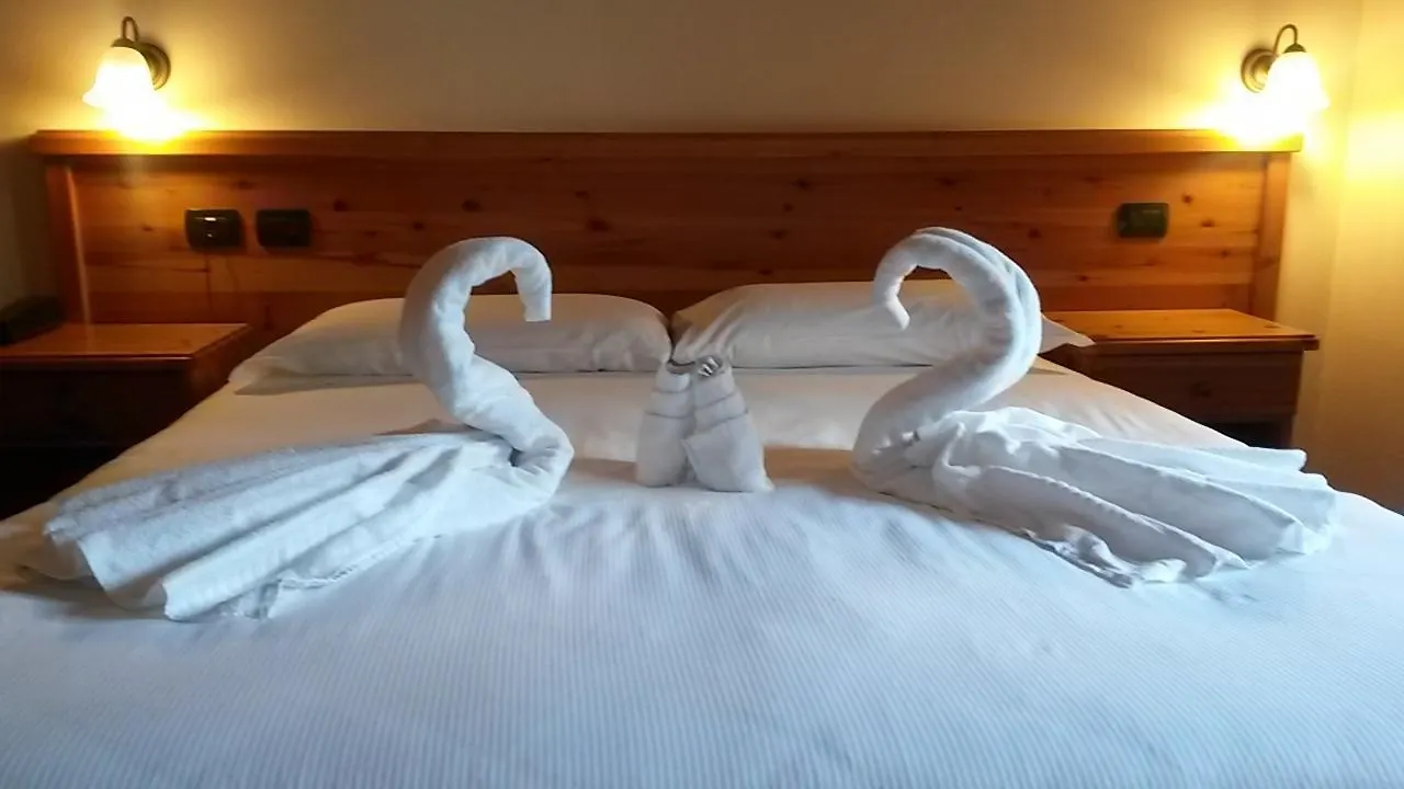 Albergo Valle Del Bitto Gerola Alta 3*,  Italy